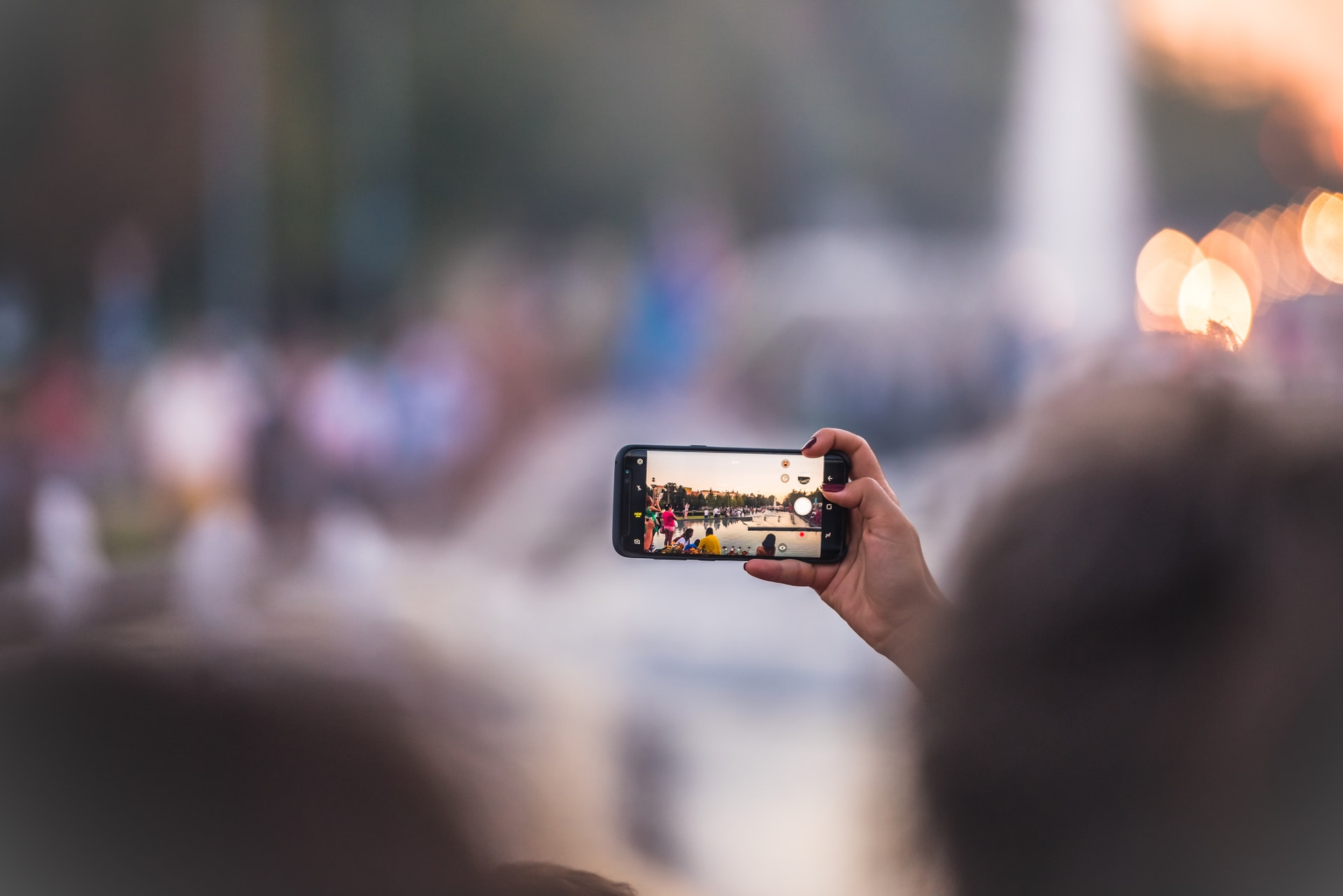 4 Cara Mengambil Foto yang Bagus Dengan Kamera HP